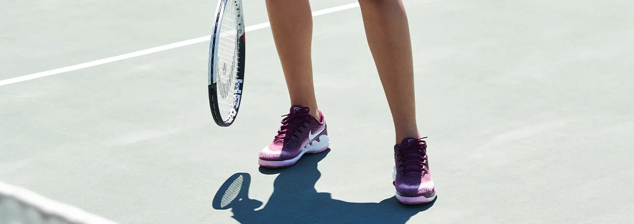 Front Page -Tennis Vibe Shop shoes banner nike desktop 3